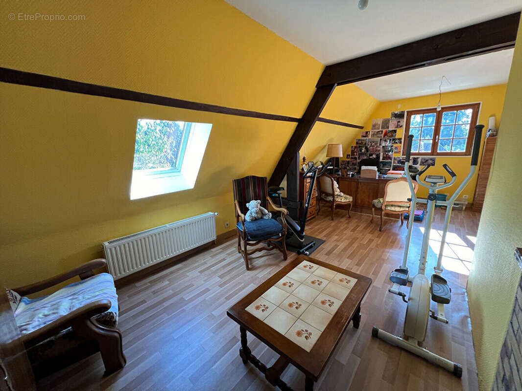Agréable maison familiale  Autouillet / Auteuil le Roi  6 pièces 113 m2 - photo 8