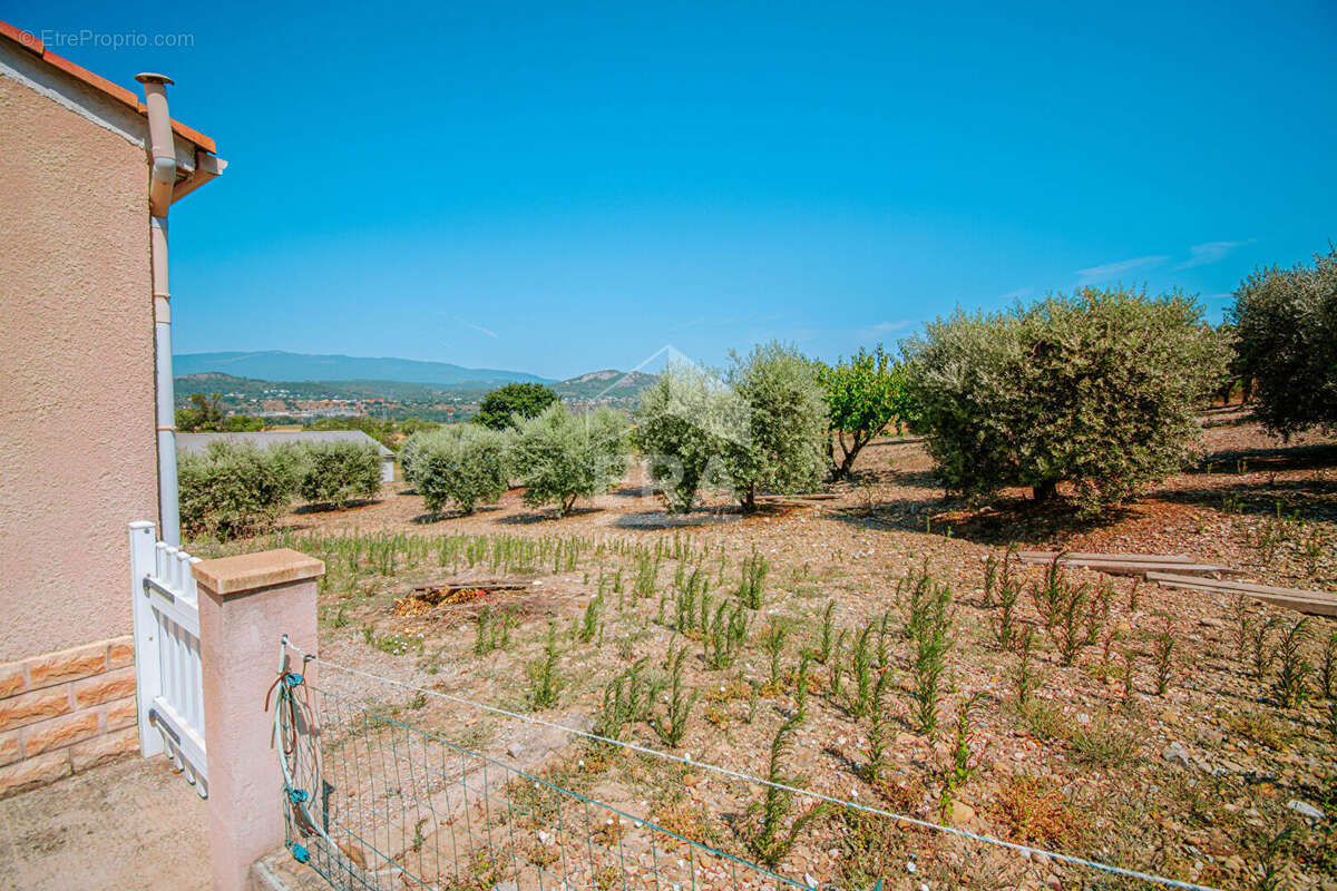 Maison à L&#039;ESCALE