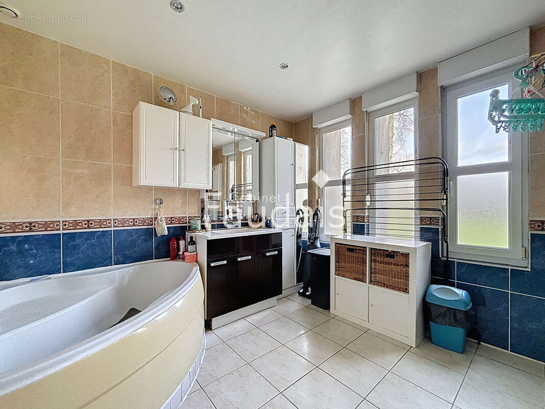 Maison à VILLERS-BOCAGE