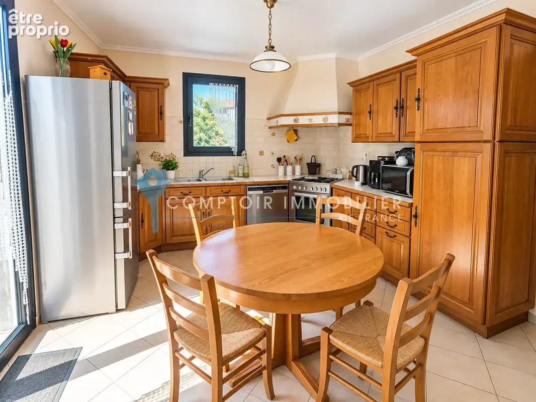Dépt Hérault (34), à vendre Prades Le Lez Appartement Villa de 220m2. - photo 6