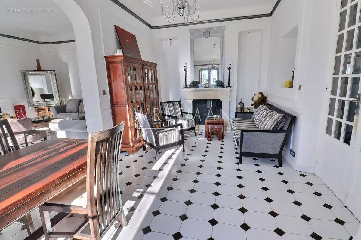 Maison à DRAGUIGNAN