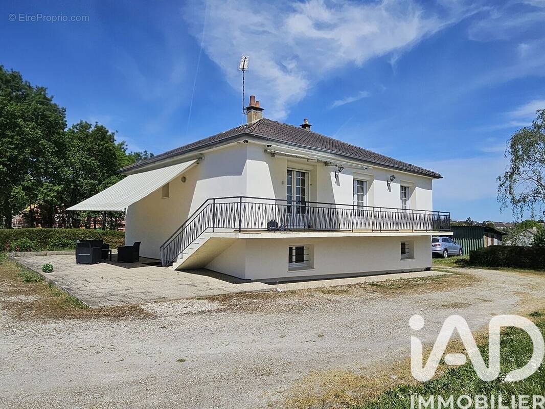 Photo 1 - Maison à CHAUMONT-SUR-LOIRE