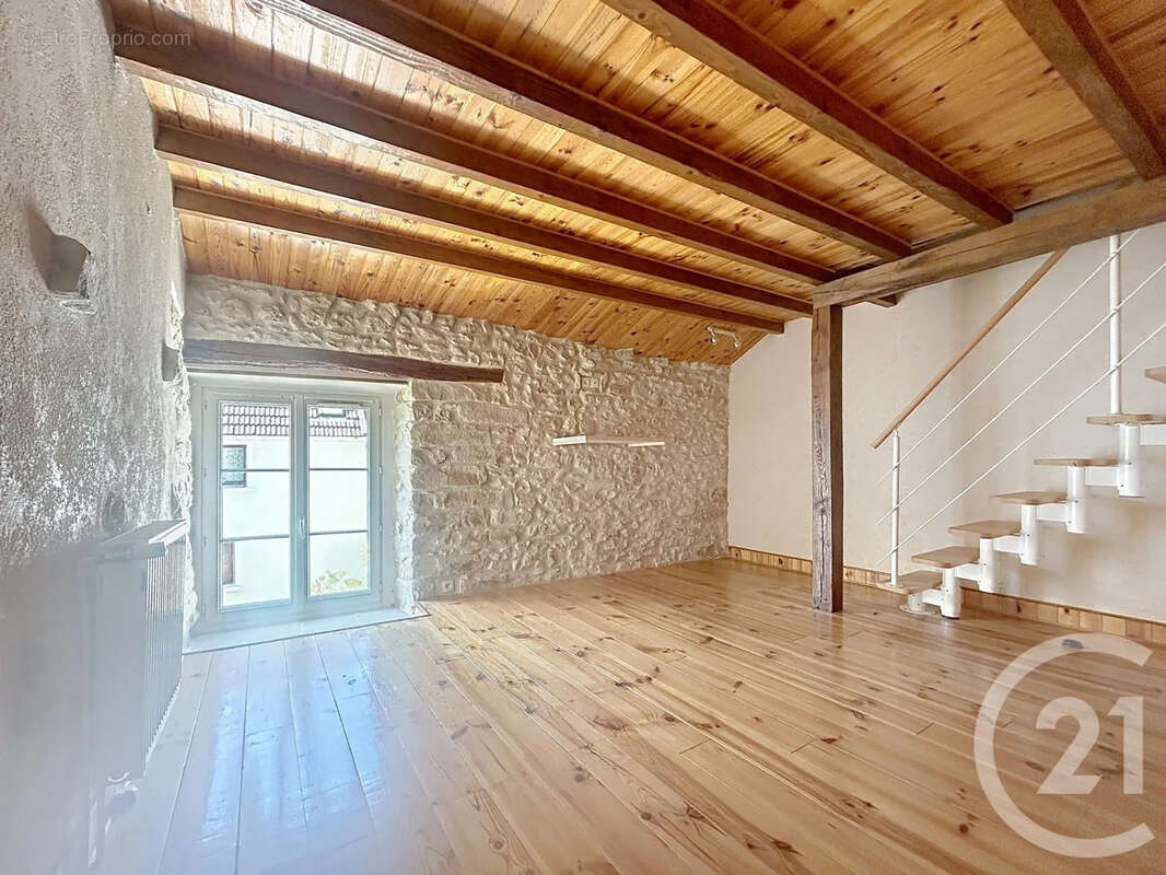 Maison à MAINCY