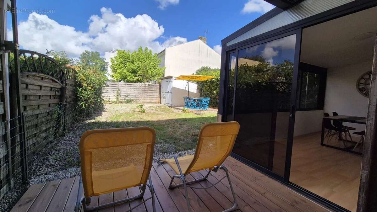 Maison à VILLENAVE-D'ORNON