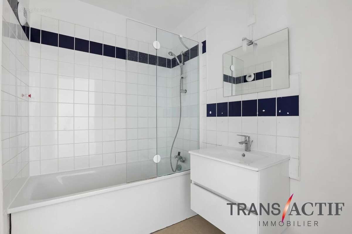 Appartement à COURCOURONNES