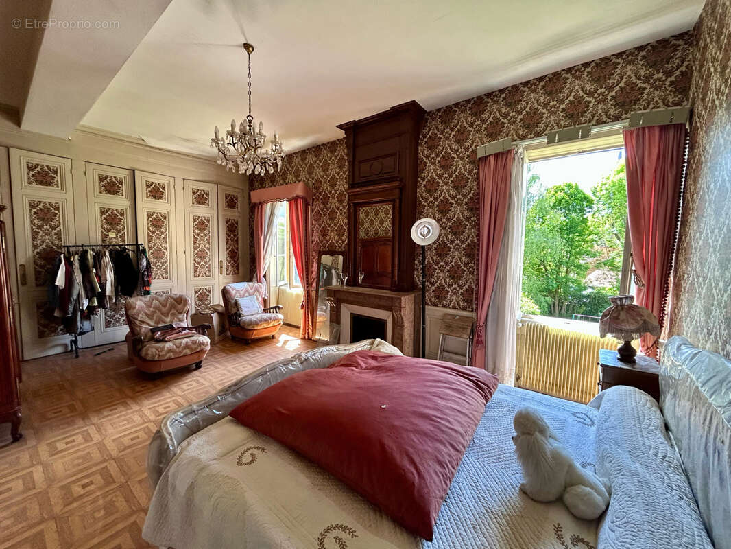 Maison à JARNIOUX
