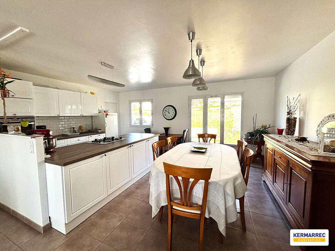 Maison à CHATILLON-EN-VENDELAIS