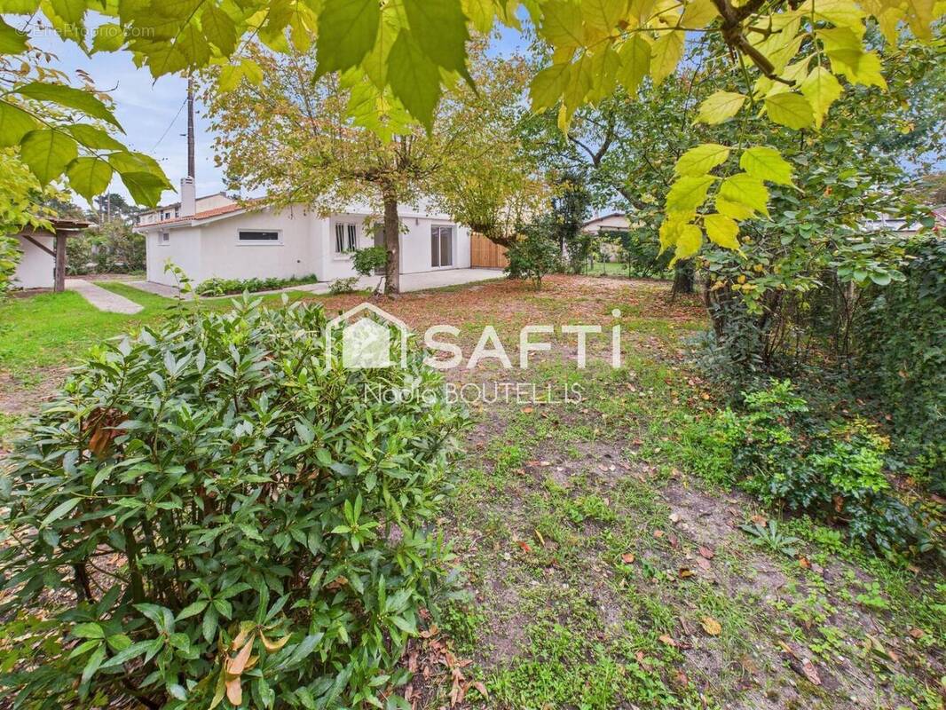 Photo 1 - Maison à LE TAILLAN-MEDOC