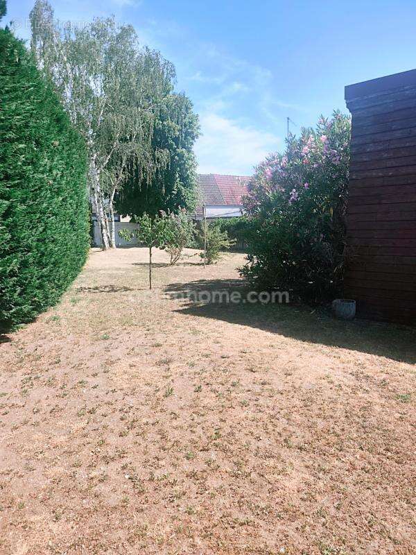 SAINT MAUR- Maison familiale 180m2 avec jardin clos, vie de plain-pied possible aucun travaux - photo 18