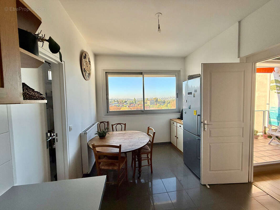 Appartement à LE RAINCY