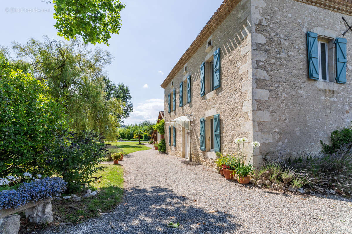 Maison à LAUZERTE
