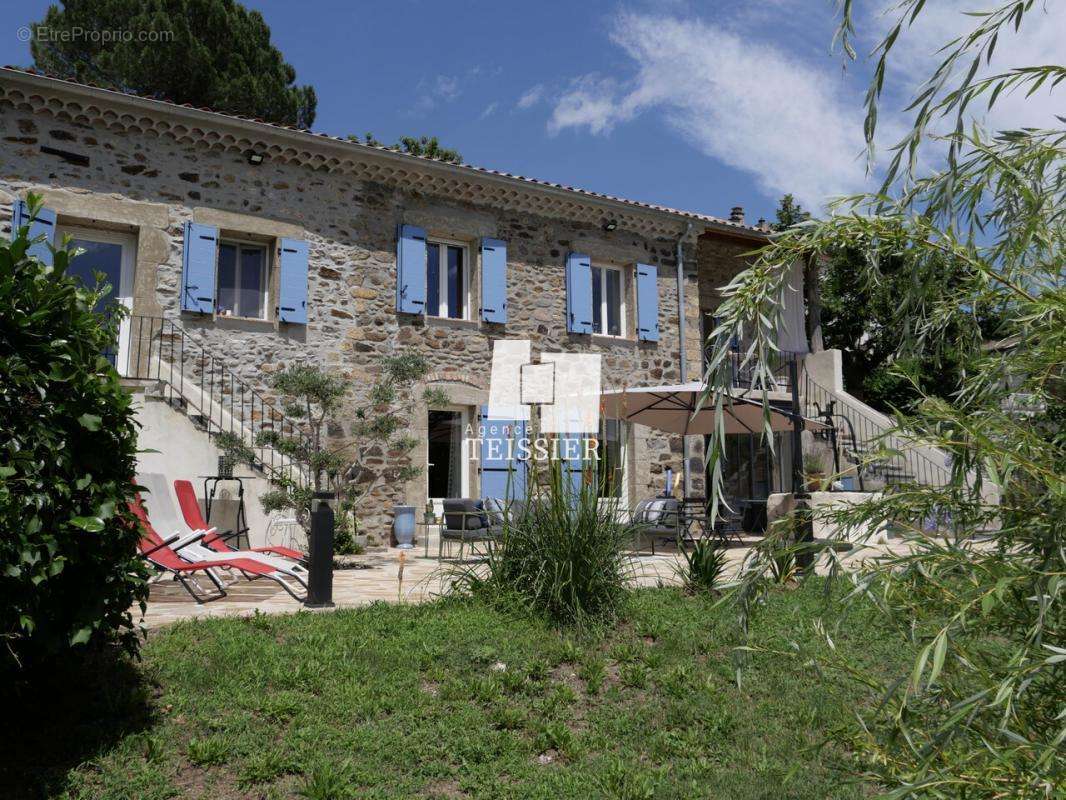 Maison à SAINT-AMBROIX