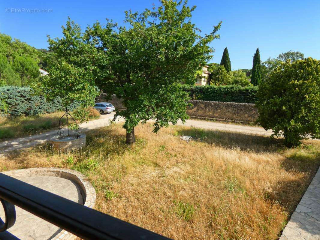 Maison à BAGNOLS-SUR-CEZE