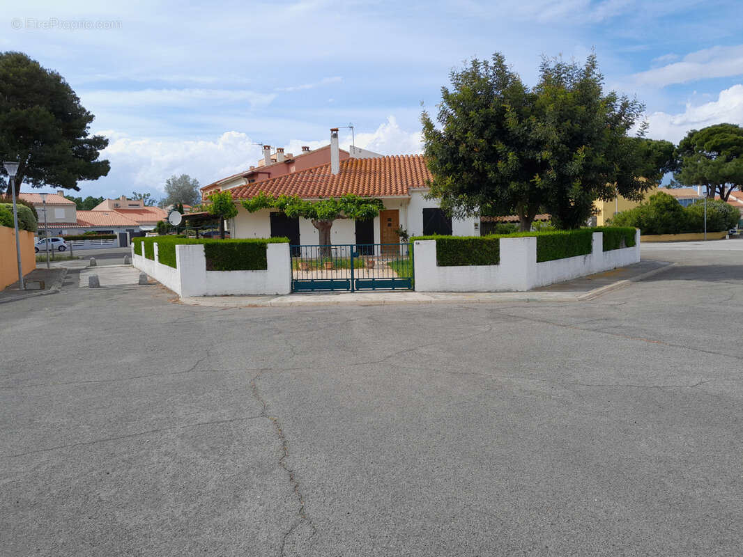 Maison à SAINT-CYPRIEN
