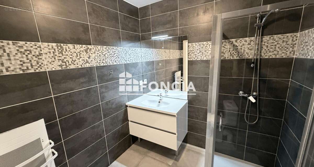 Appartement à BORMES-LES-MIMOSAS