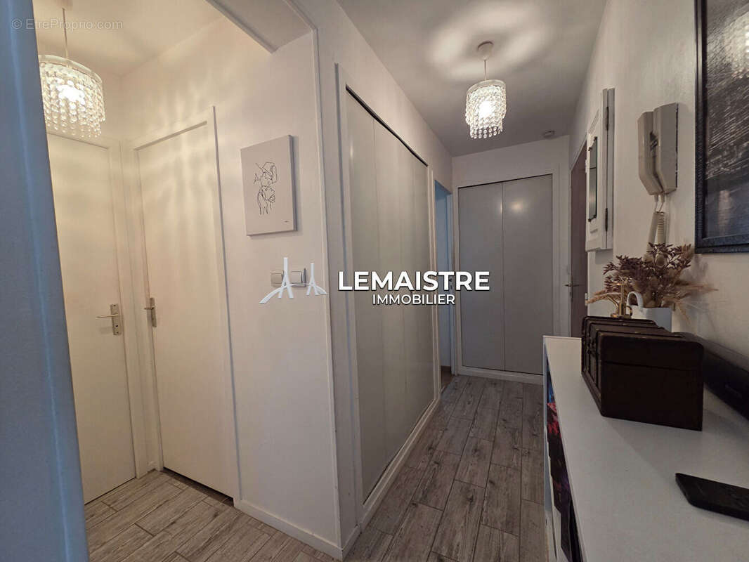 LOUVIERS CENTRE - APPARTEMENT T2 lumineux 56 m² - Parking sécurisé - Faibles charges - photo 3