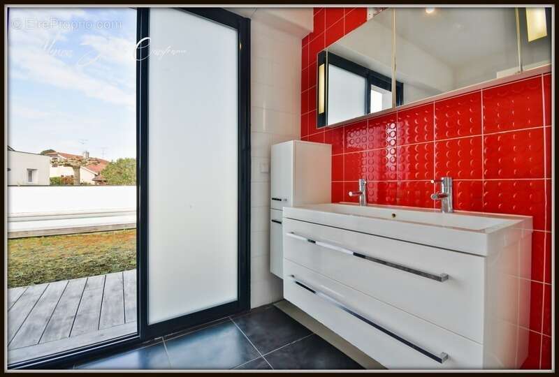 VILLA de plain-pied à vendre 7 pièces SOUSTONS (40) 158 m² environ, proche du lac - photo 11