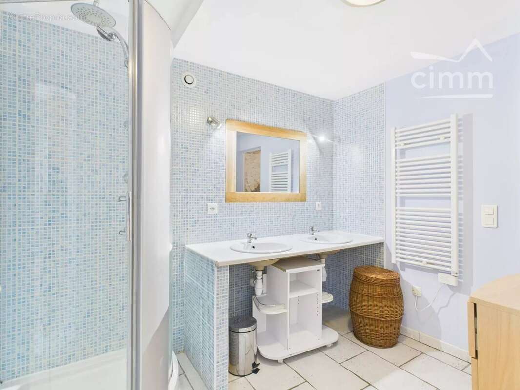 Maison à MOLIERES-SUR-CEZE