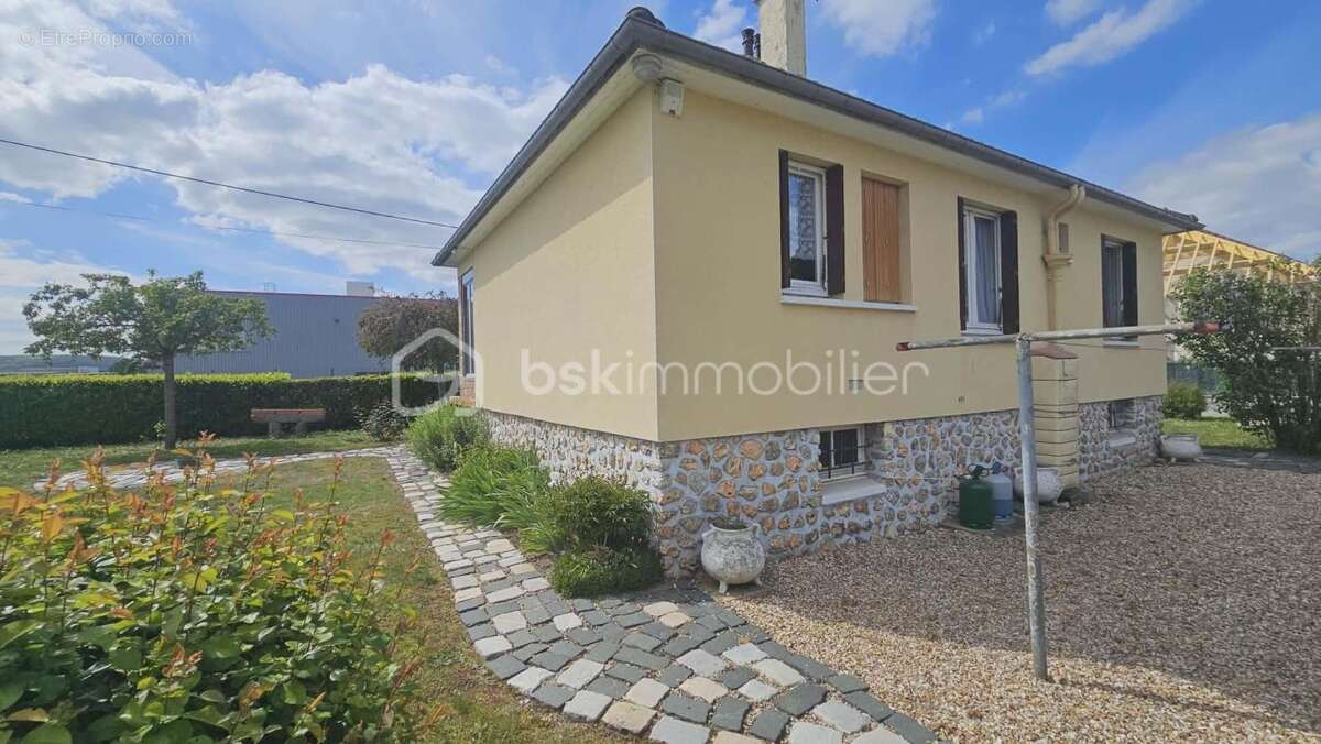 Maison à SAINT-PIERRE-LES-ELBEUF