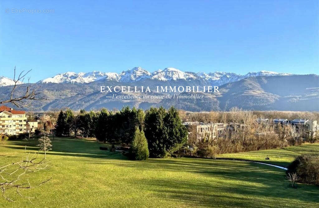 Appartement à MEYLAN