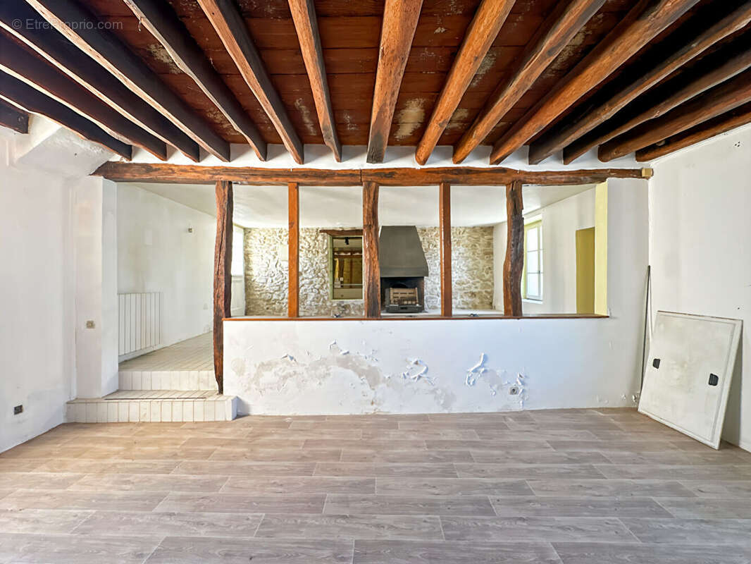 Maison à VIENNE-EN-ARTHIES