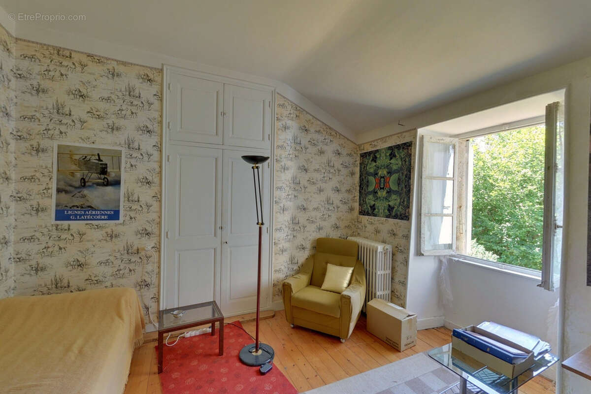 Maison à MARCOLS-LES-EAUX