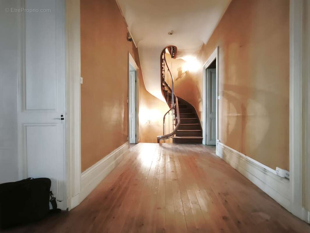 Appartement à COGNAC