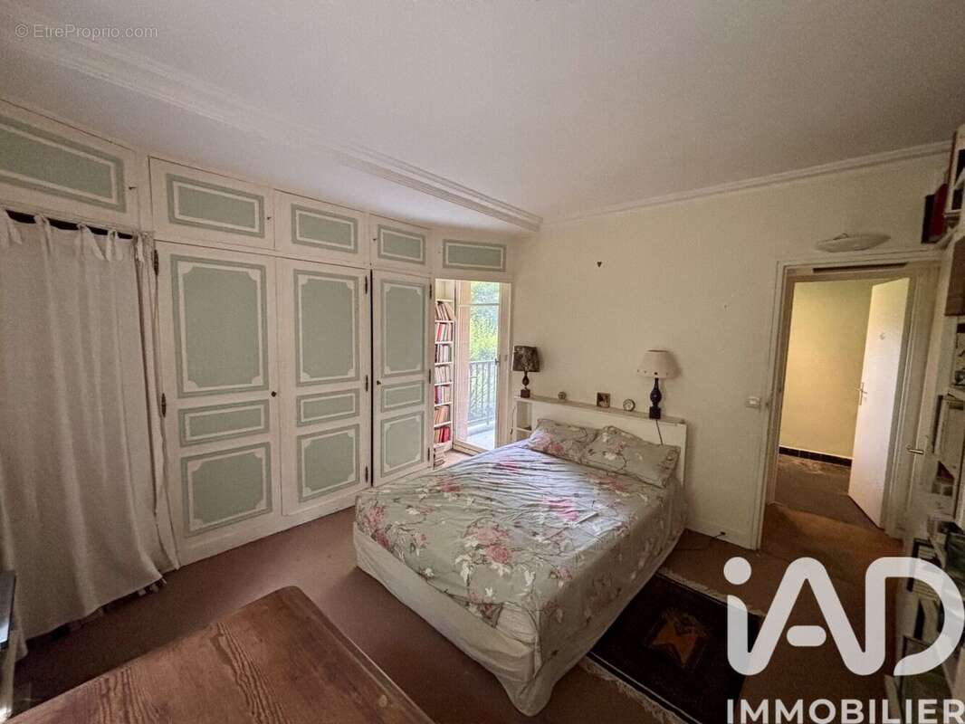 Photo 8 - Appartement à VILLE-D'AVRAY