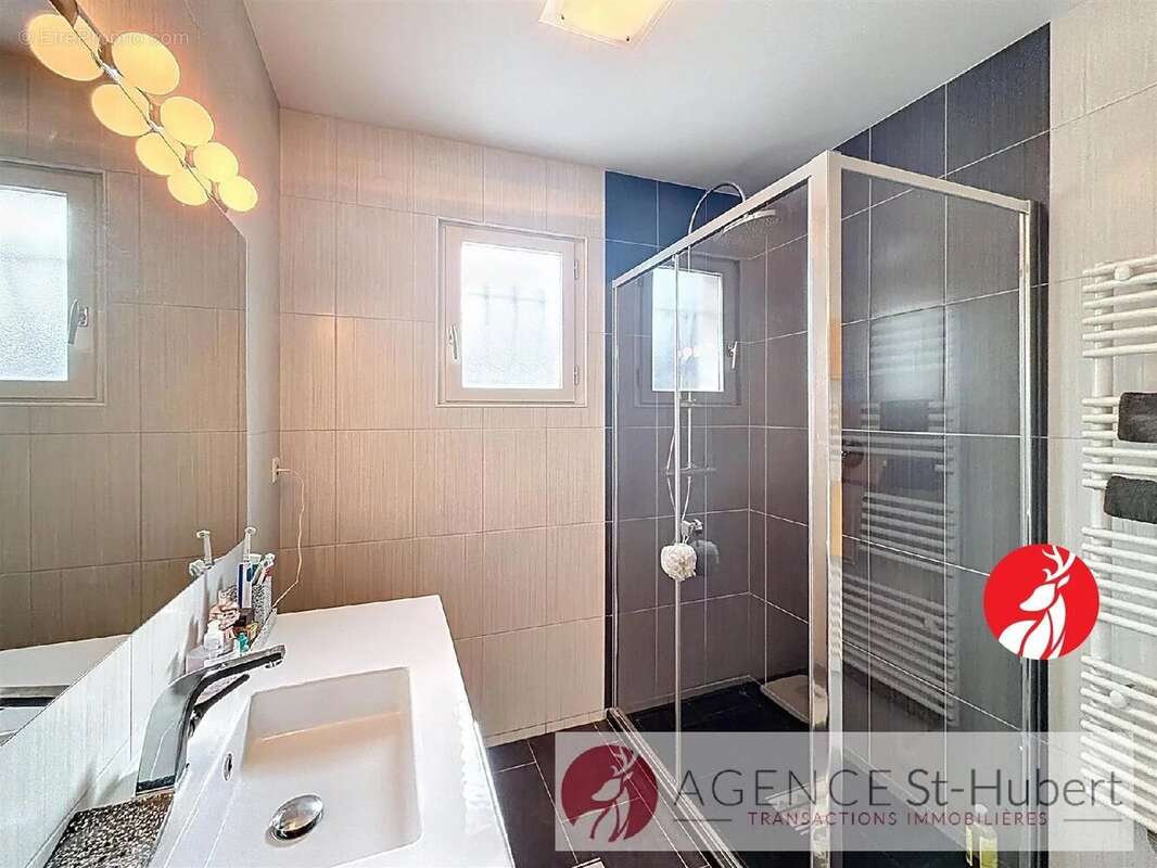 Maison à LA CHAPELLE-LA-REINE