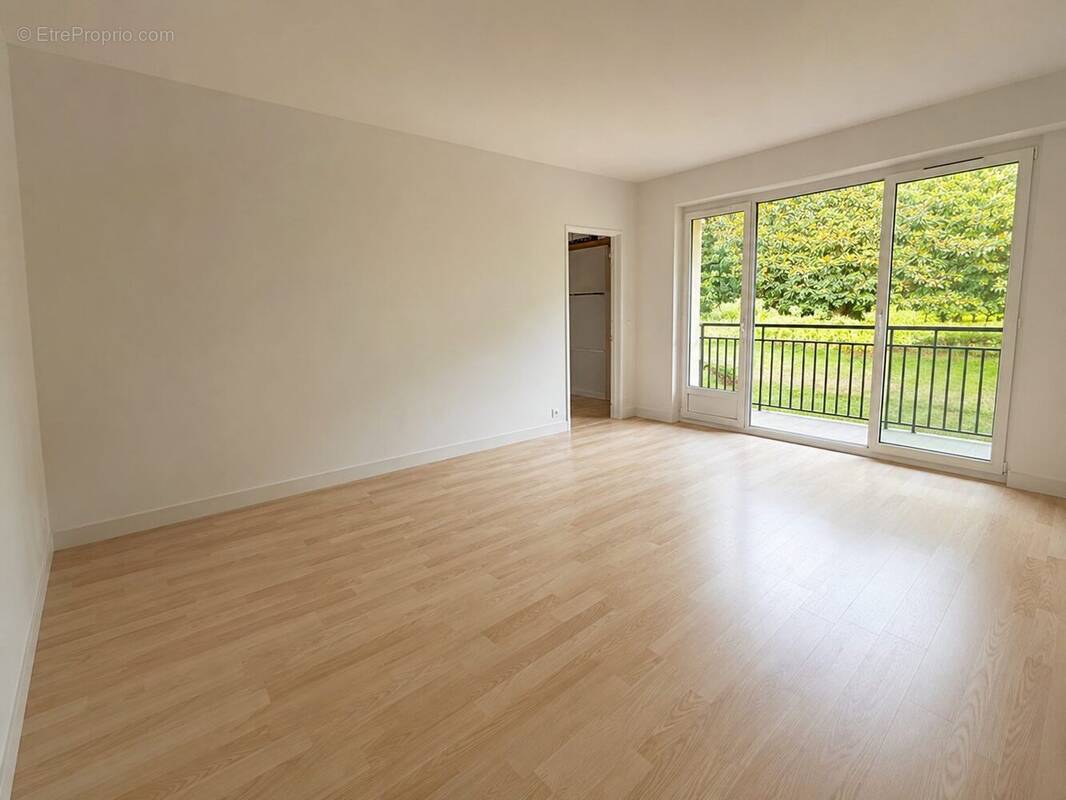 Appartement à CHENNEVIERES-SUR-MARNE