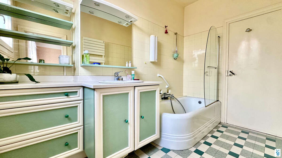 Maison à SOTTEVILLE-LES-ROUEN