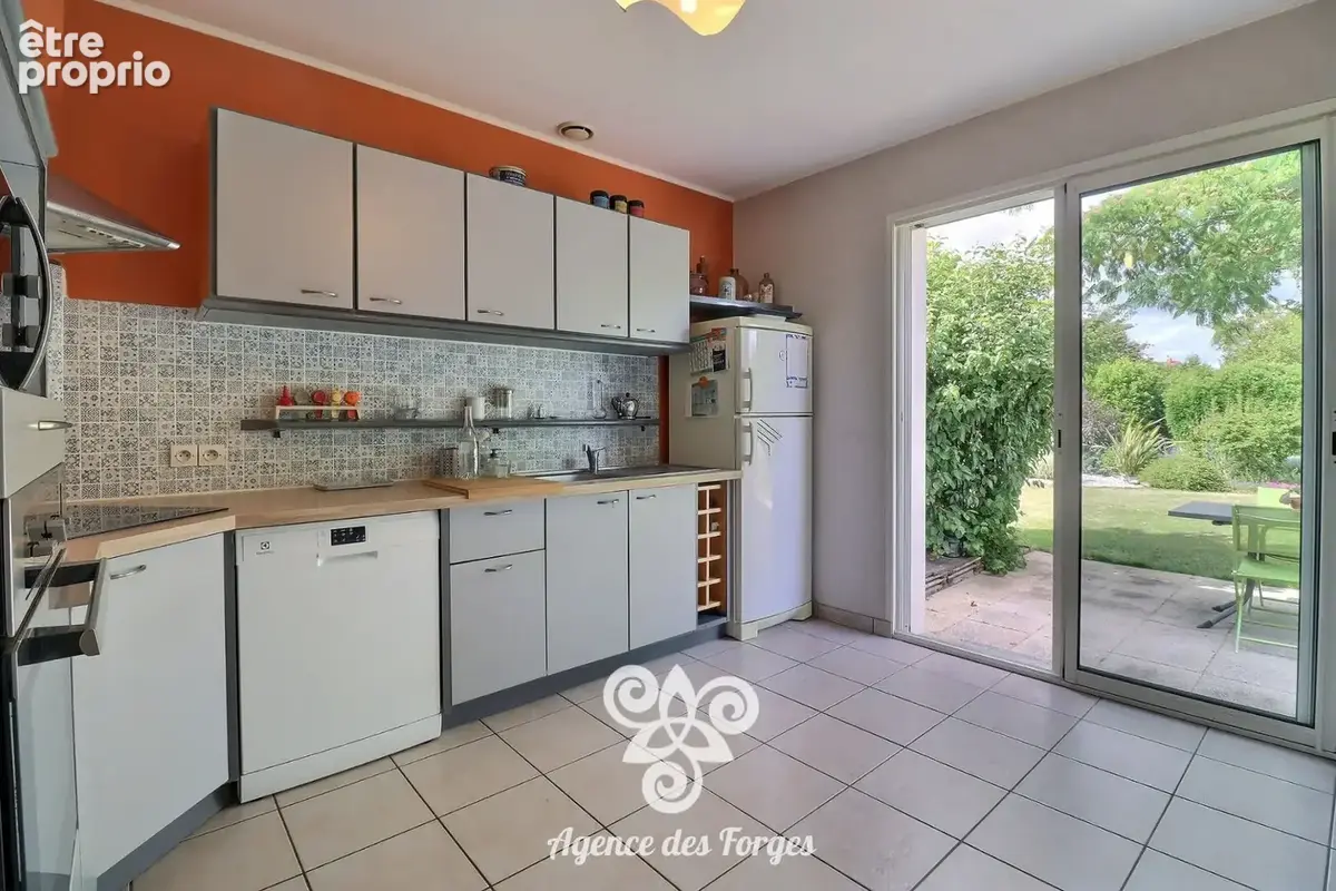 Maison plain pied - 3 chambres + bureaux / 606m² de terrain / Saint Julien De Concelles - photo 6