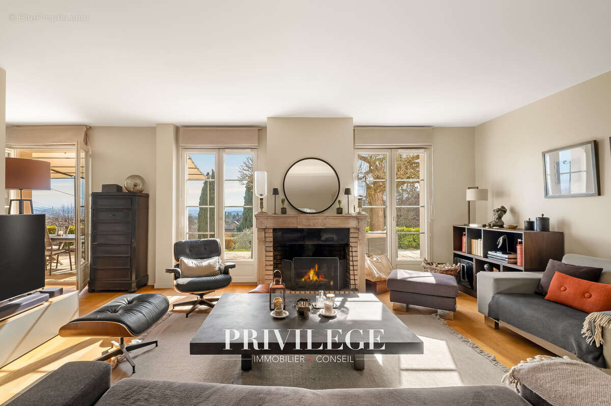 Maison à SAINT-DIDIER-AU-MONT-D'OR