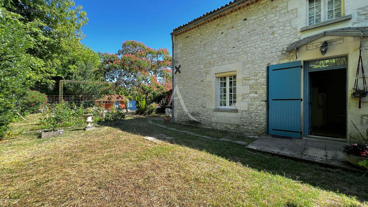 Maison en pierre Medis 170m² quartier très calme - photo 11