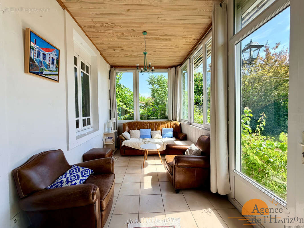 Maison à ARES