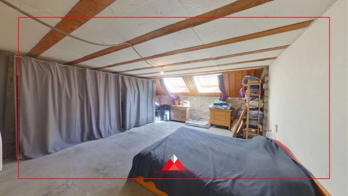 Duplex de 282m² avec son jardin privatif de 720m² - photo 6