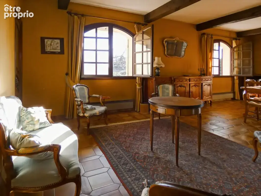 Volumes Généreux et Sérénité aux Portes de la Ville : 267m2 sur terrain de 1785 m2, idéale famille et activité professionnelle - photo 11