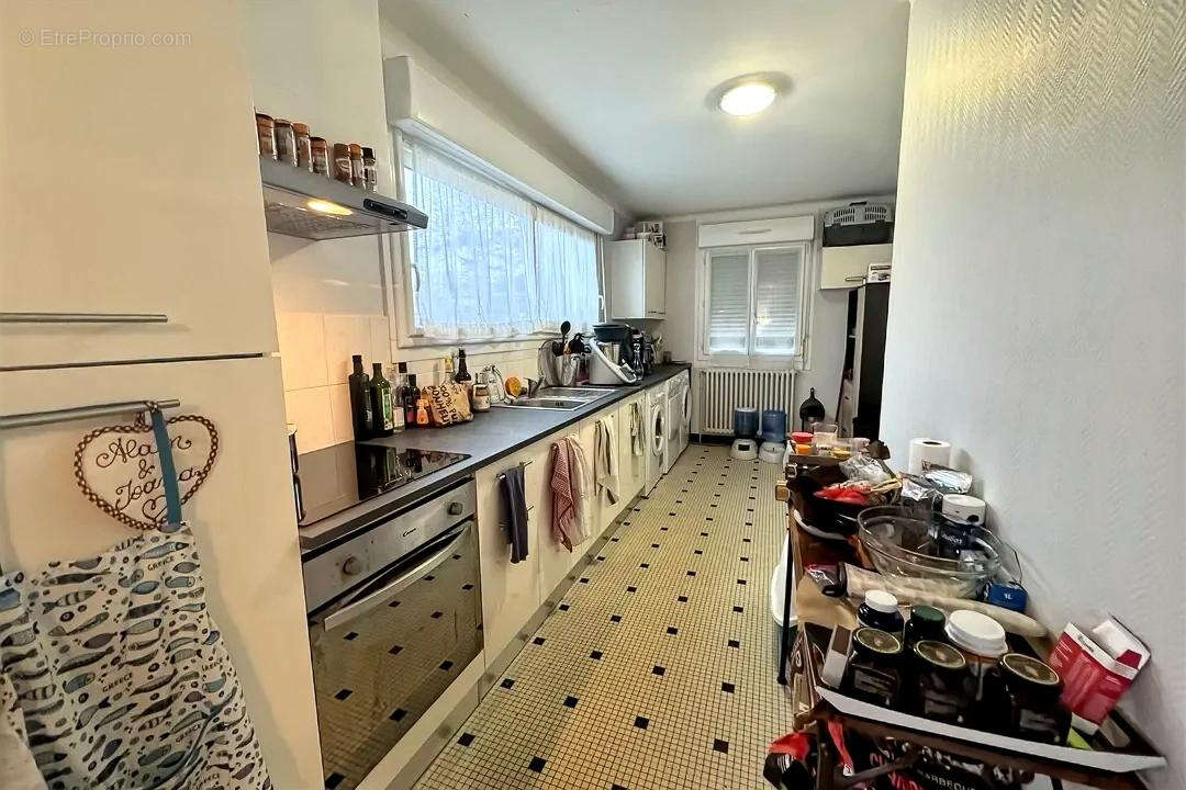 Appartement à BOUGUENAIS