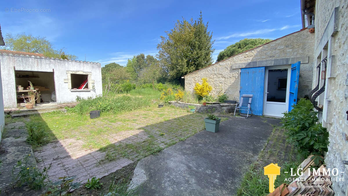 Longère avec dépendances, garages 300 m2, jardin, proche estuaire - photo 45