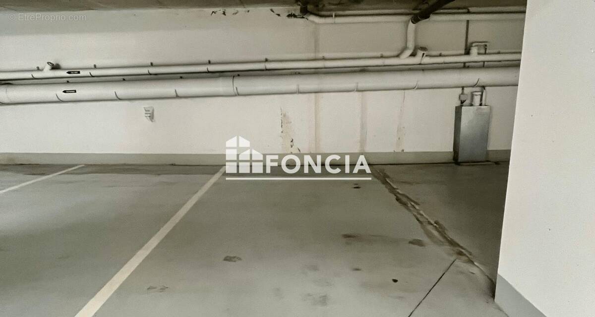 Parking à SAINT-GERMAIN-EN-LAYE