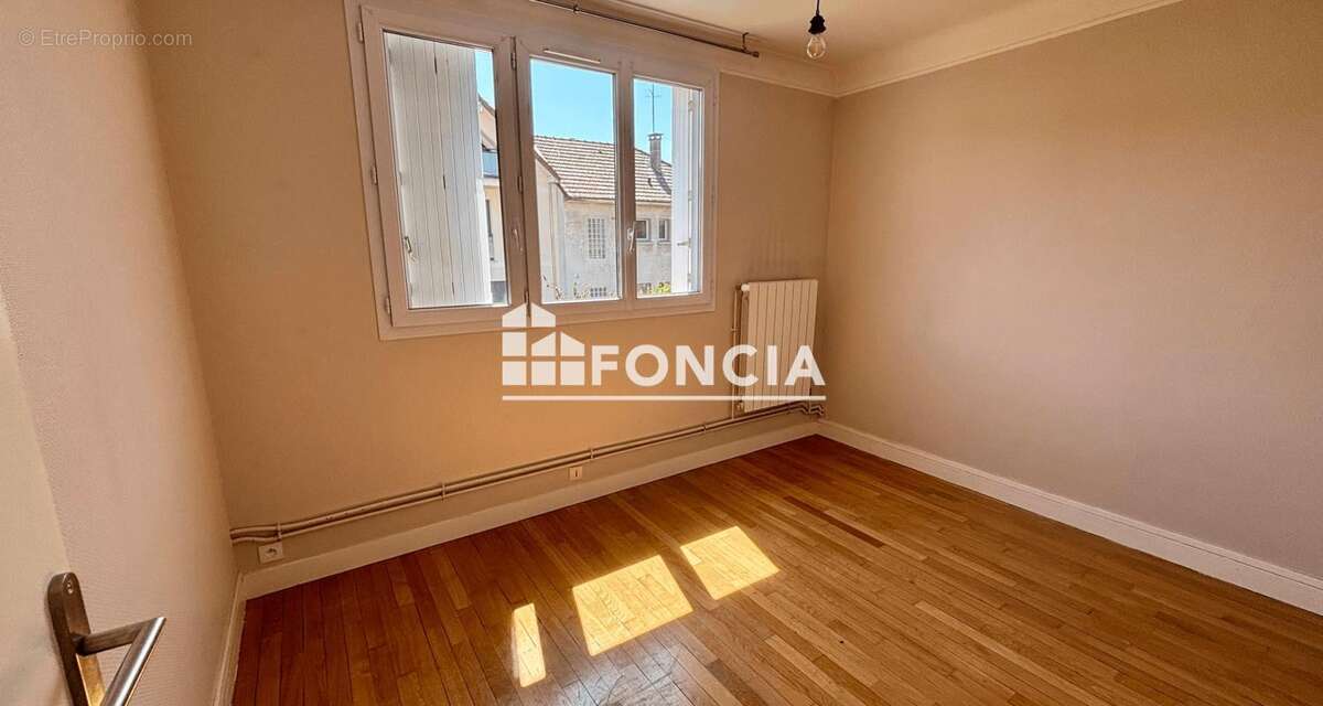 T4 familial avec jardin de copropriete_85 m2__viroflay - photo 5