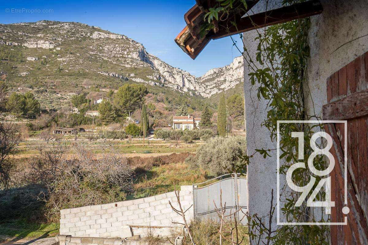 Maison à ROQUEVAIRE