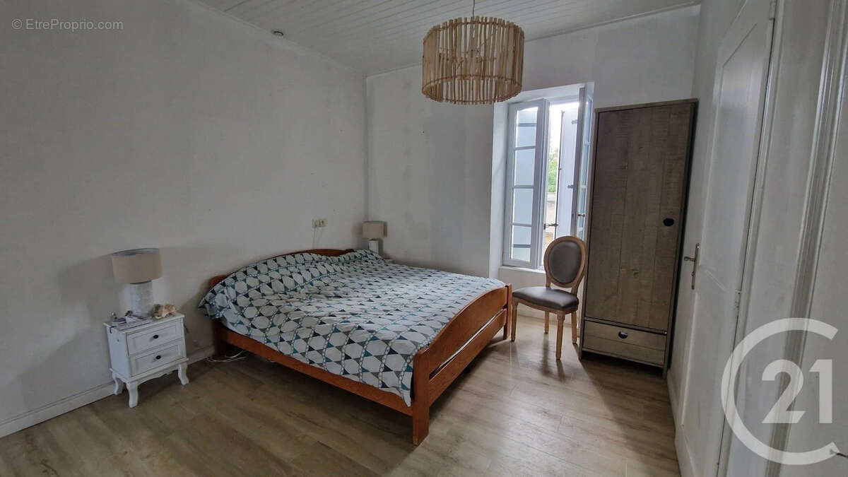Maison à TALMONT-SAINT-HILAIRE