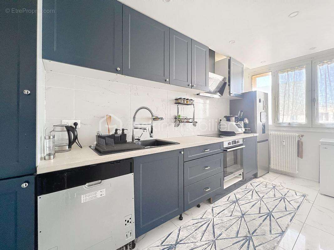 Appartement à CORBEIL-ESSONNES