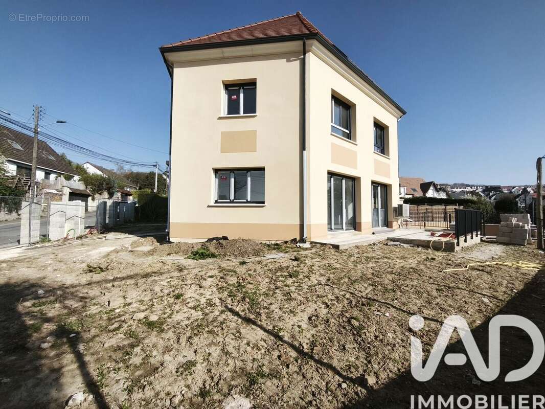 Photo 2 - Maison à DAMMARTIN-EN-GOELE