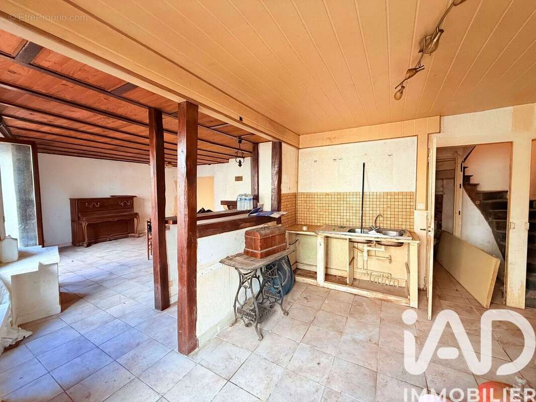 Photo 3 - Maison à AVAILLES-LIMOUZINE