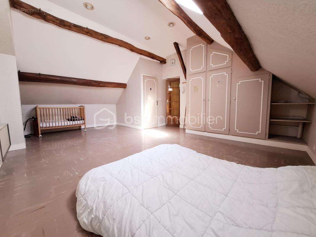 Maison à SERMAISES