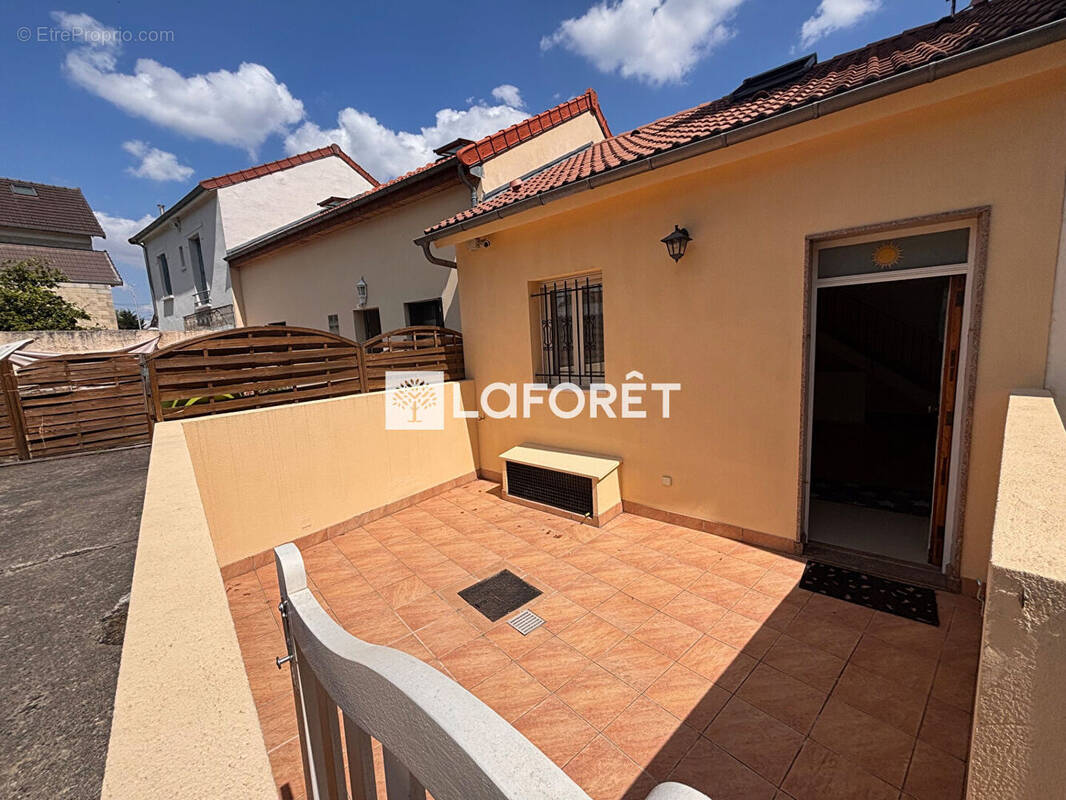 Maison à VILLEMOMBLE