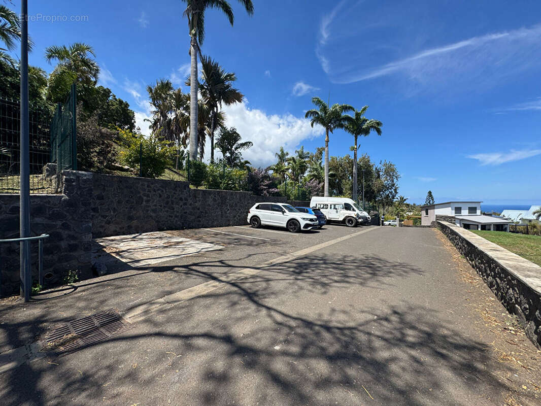 Terrain à SAINT-DENIS