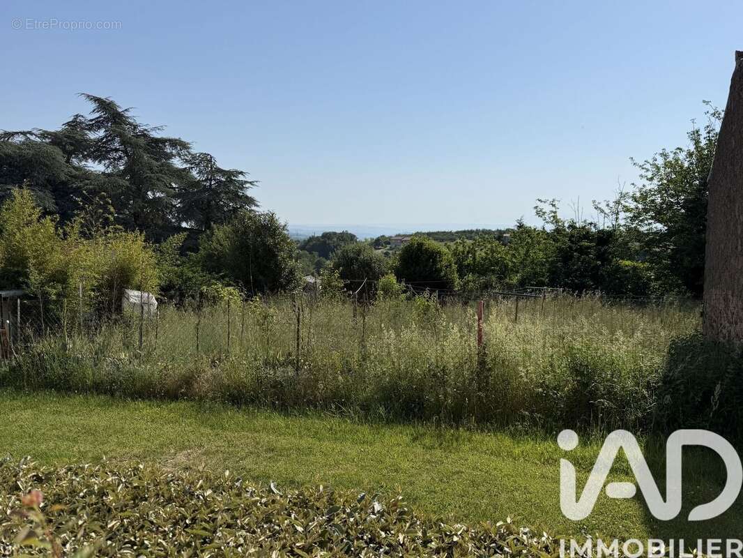 Maison 128 m² à Saint-Barthelemy-Le-Plain  - photo 6